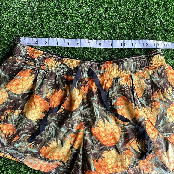 Victoria's Secret Pineapple Print Pajama Shorts - Picture 2 of 6